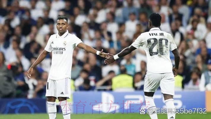 欧冠-贝林传射+一条龙 皇马3-2逆转那不勒斯 欧冠-贝林传射+一条龙 皇马3-2逆转那不勒斯